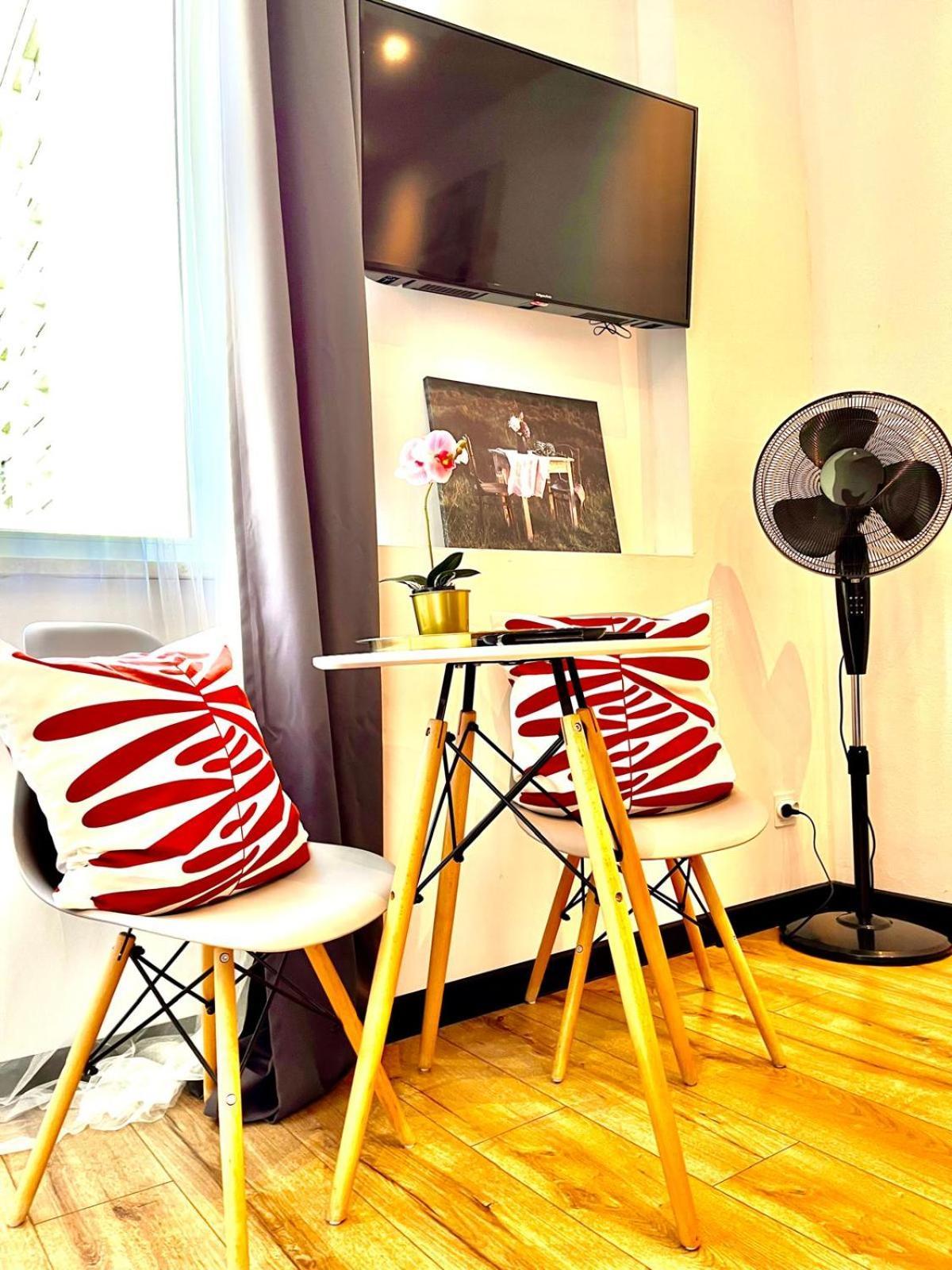 Nice 1Room Condo Warszawacenter エクステリア 写真